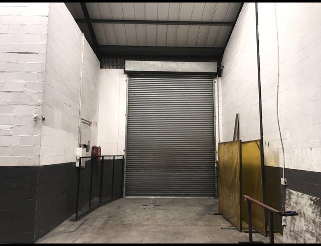 362M² FACTORY TO LET IN STIKLAND INDUSTRIAL